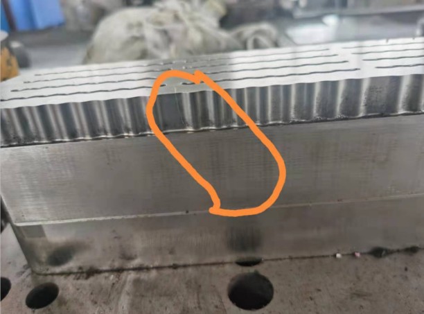 哪個(gè)模具鋼韌性最好？LG模具鋼韌性是DC53的8-9倍，韌性好到?jīng)]有同行兄弟